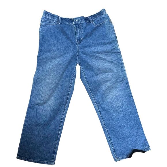 Gloria Vanderbilt Classic Straight Leg Jeans Medium Wash Denim Comfort Stretch 8 - Picture 1 of 7